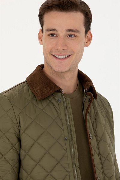 U.S. Polo Assn. معطف جاكيت مبطن بياقة مخملية للرجال 1655546 كاكي