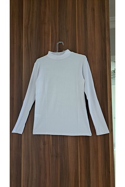Alfa Women's Black Ecru and White Long Sleeve Half Turtleneck Body