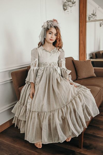 MIALORA EXCLUSİVE By Emel Ebru Özdemir فستان عيد ميلاد طويل بتصميم خاص للفتيات مع إكسسوارات التاج