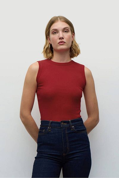 BE BLUE Ribbed Red Top