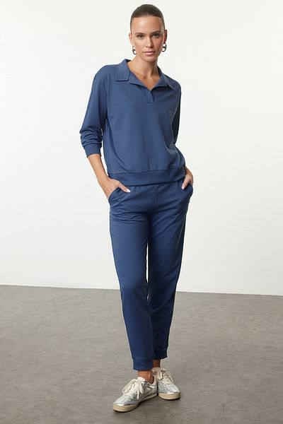 Kolekcia Trendyol Tenký pletený set teplákových súprav Indigo Polo golier – Regular Fit Twoaw23Em00032