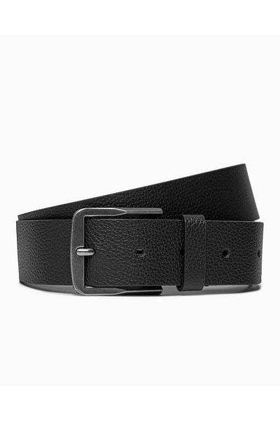 Calvin Klein حزام كلاسيكي بقصة مستقيمة