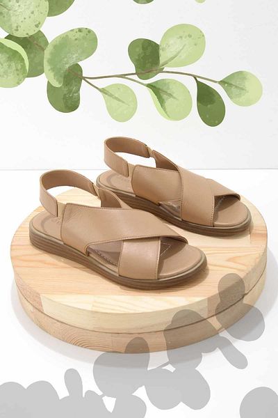 Bambi Nudefarbene Damensandalen aus echtem Leder K 05906413103