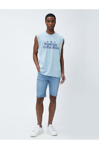 Koton Jeansshorts aus Baumwolle mit geknöpfter Tasche und detaillierten Details