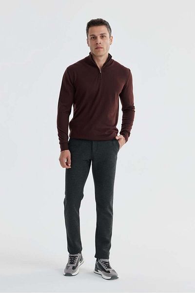 Jakamen Burgundy Slim Fit Zippered Stand Collar Knitwear Sweater