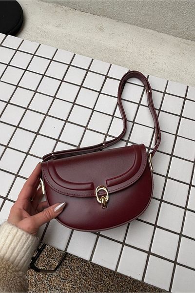 Yuka Atelier Geantă de umăr Elsa cu curea reglabilă