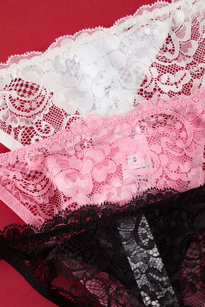 Trendyol Collection 3 пакета черно-розово-бели дантелени прашки - Thmss25Ku00006