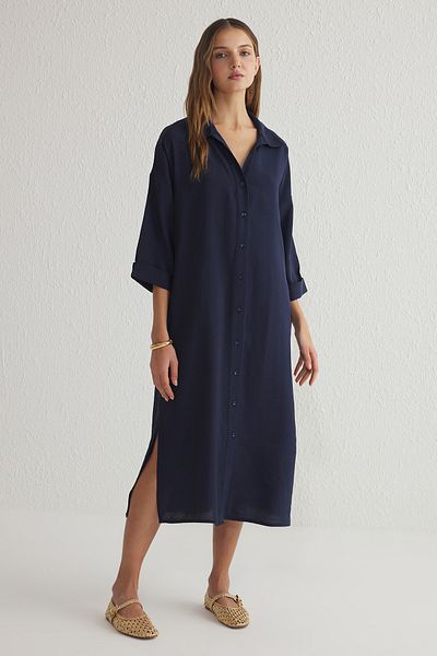 Trendyol Collection Marineblaues, nachhaltigeres, weit geschnittenes Midi-Hemdkleid aus Modal TWOSS25EL00001