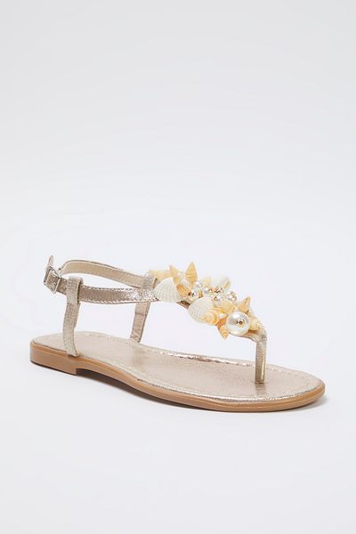 TRENDYOL SHOES Дамски стилни джапанки Golden Seashell Pearl TAKSS25SD00008