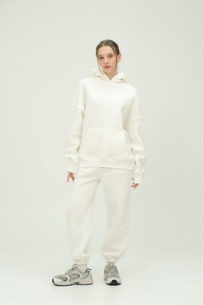 The Champ Clothing Set hanorac și pantaloni de trening oversize unisex, 80% bumbac, țesătură cu 3 fire, confortabil și elegant.