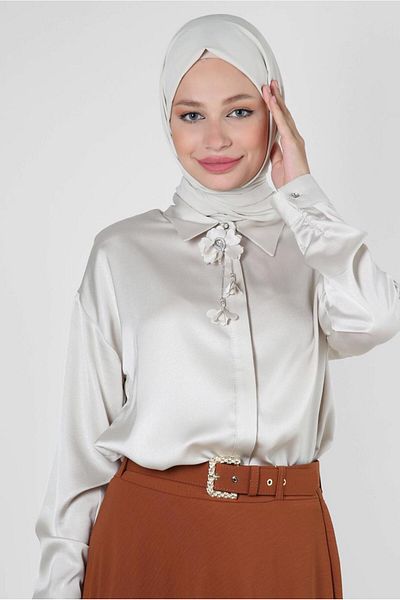Alvina GULER DE CAMASA DETALIAT FLORI BLUZ 43799