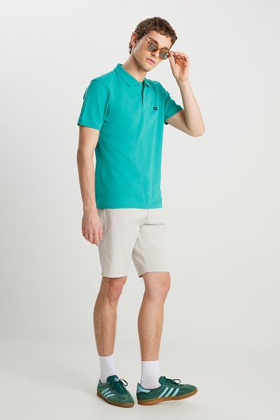 WRANGLER Slim Fit Slim Fit Regular Waist Cotton Stone Color 5 Pocket Shorts