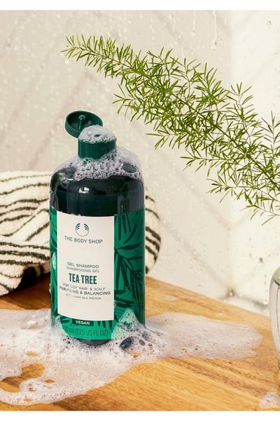THE BODY SHOP SAMPON PURIFICATOR ECHILIBRANT TEA TREE 400 ML