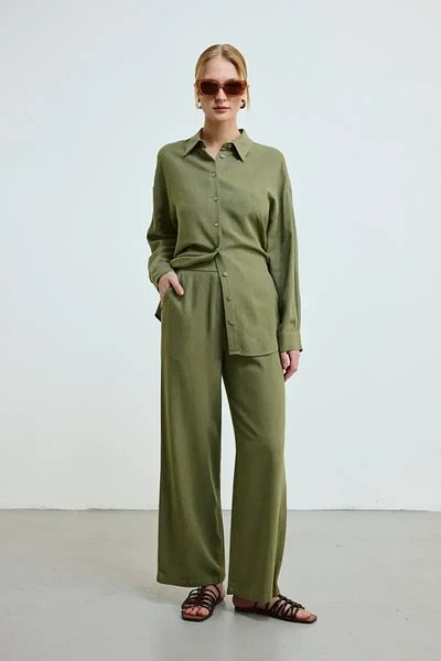Gusto Pantaloni largi din in kaki