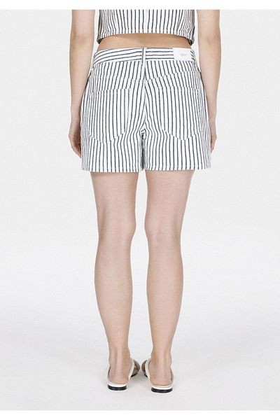 Colin's شورت جينز نسائي مخطط بخصر عالٍ من Mom Fit
