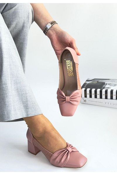 Celira Agnet Powder Skin Heeled Shoes