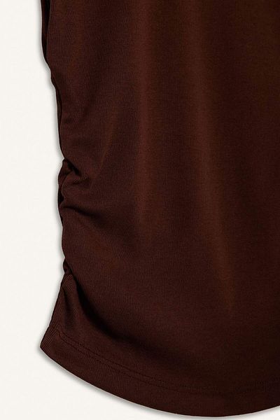 DeFacto Slim Fit Slim Fit Rundhalsausschnitt Gerafftes Rippenunterhemd F4422ax25sm