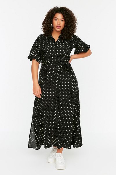 Trendyol Curve فستان منسوج بحزام أسود منقط TBBSS22EL1596