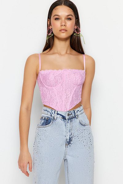 Trendyol Collection Gorset w kolorze różowym z koronką – szczegółowy i grawerowany gorset TPRAW23BS00062
