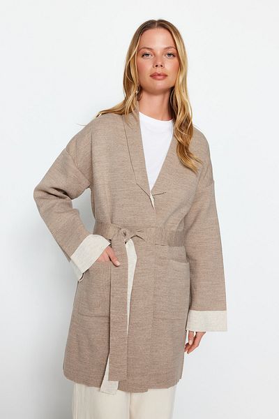 Trendyol Modest سترة تريكو موسمية بحزام بلون المنك TCTAW24TH00009