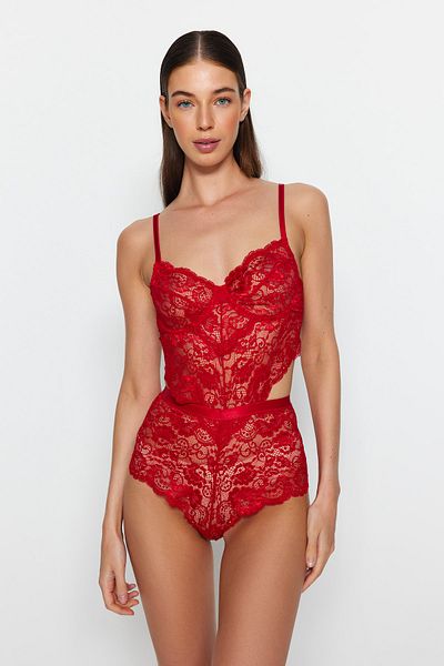 Trendyol Collection Dunkelroter Strickbody mit gerüschtem Fenster/Ausschnitt, Seilriemen und Druckknopf THMAW23BD00026