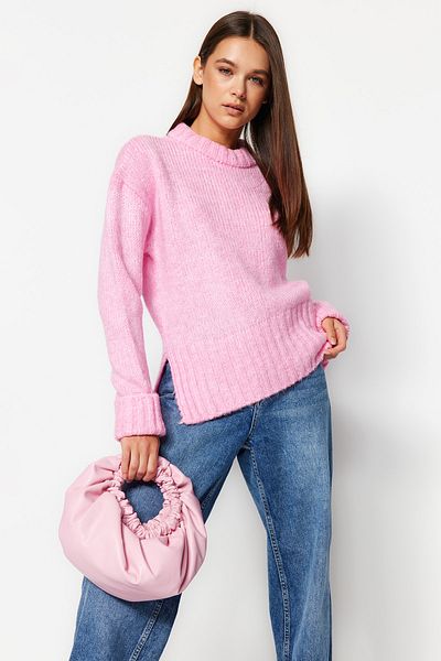Trendyol Collection Růžový svetr s měkkým texturovaným tlustým výstřihem s výstřihem TWOAW24KZ00281