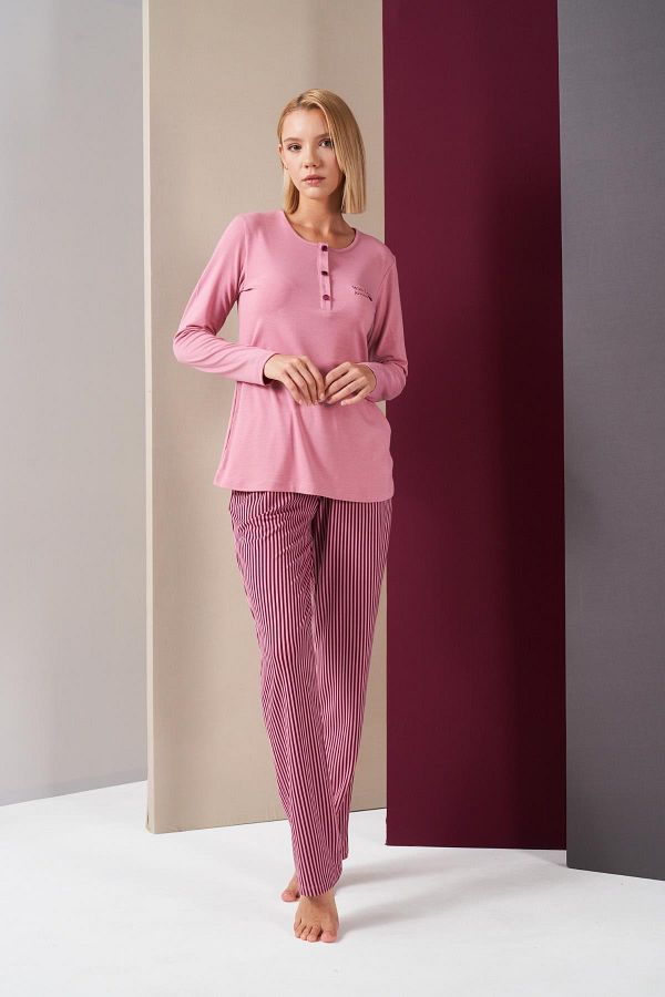 PJS-26008 بدلة بيجامة مخططة بأكمام طويلة للنساء من With Love Always 1