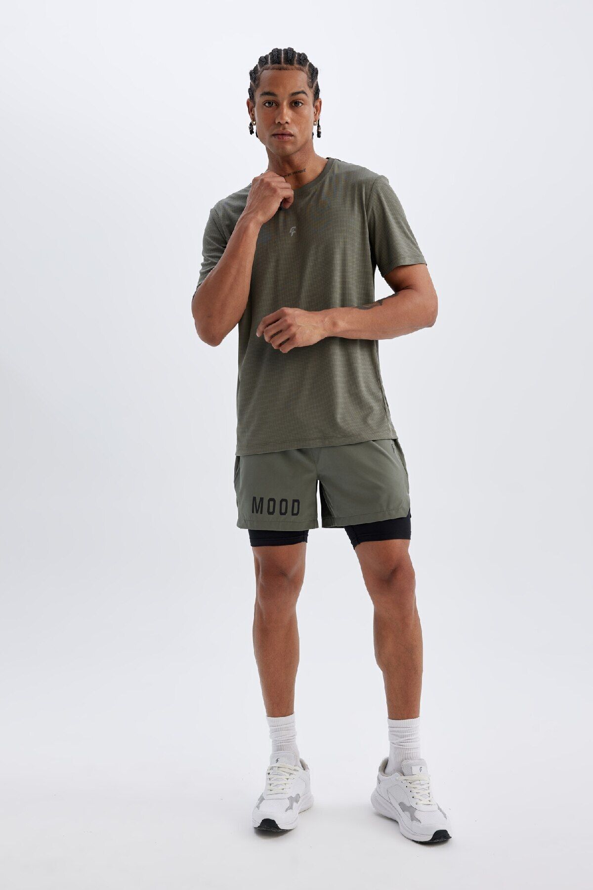 complete the look image