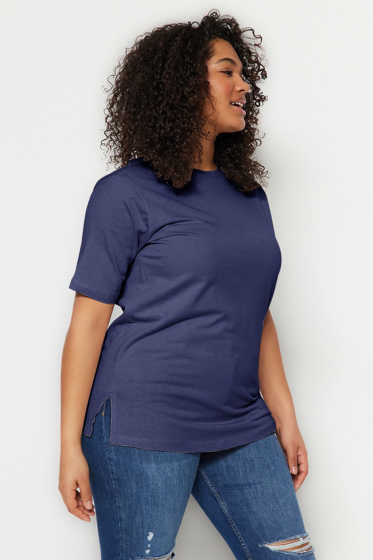 Trendyol Curve Blue Oil Boyfriend Crew Neck Slit 100% bavlna Pletené tričko TBBSS22BF0031