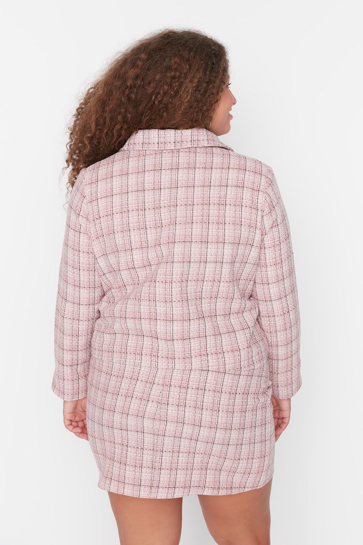 Trendyol Curve-Mehrfarbig karierte Chenille-Webjacke TBBAW23AG00028 5