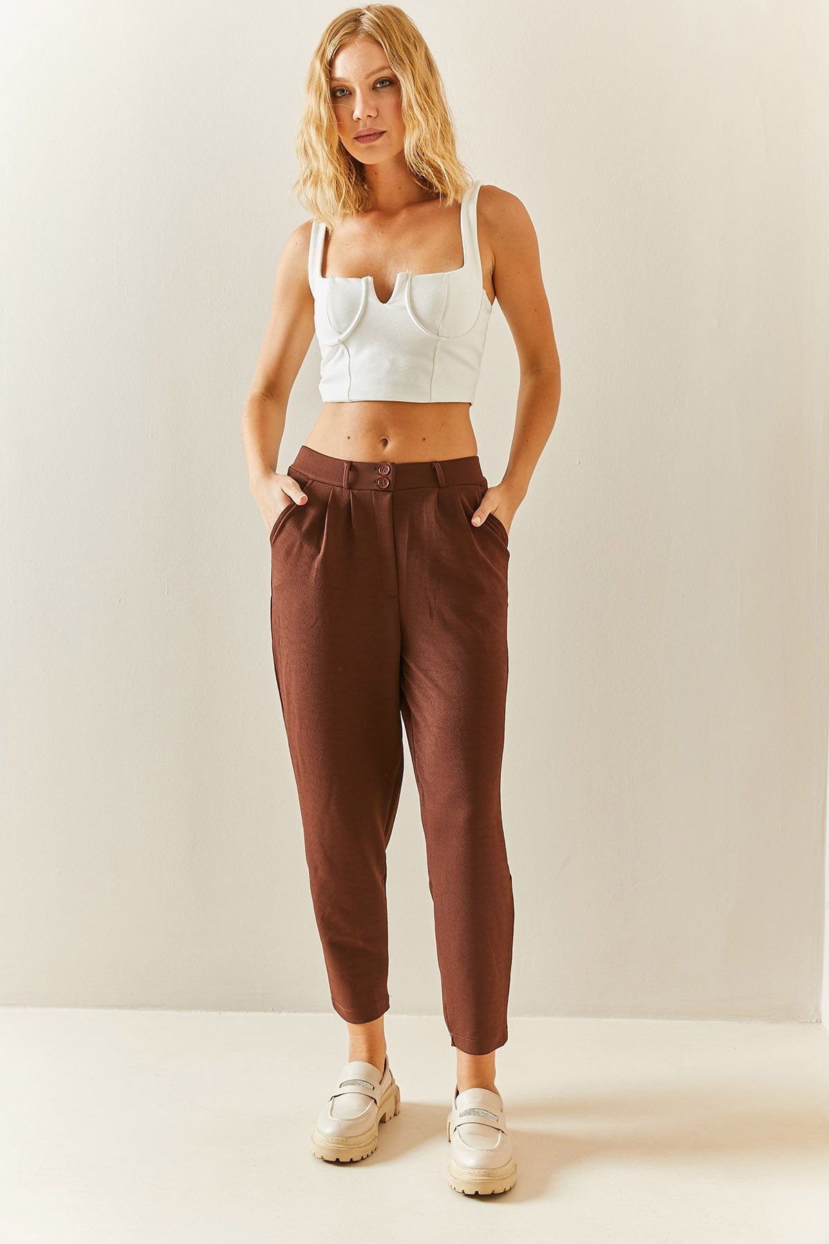 XHAN-Braune, lockere Hose mit Abnähernähten 3YXK5-47561-18 2